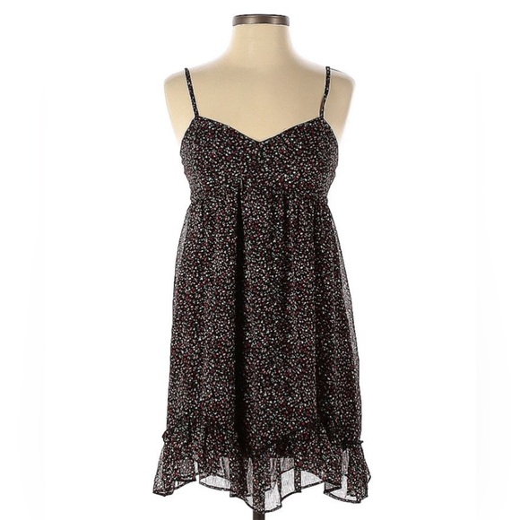 COPE Dresses & Skirts - Babydoll floral print sleeveless sundress in Women’s XS